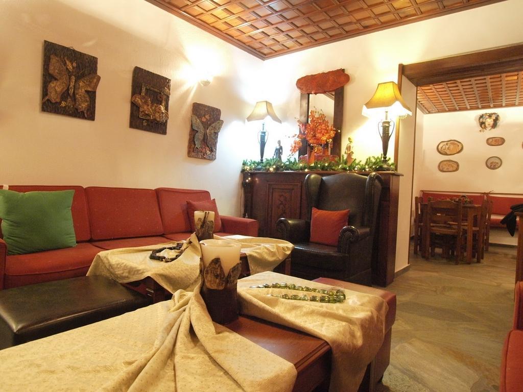 Hotel Adam Makrinitsa Exterior photo